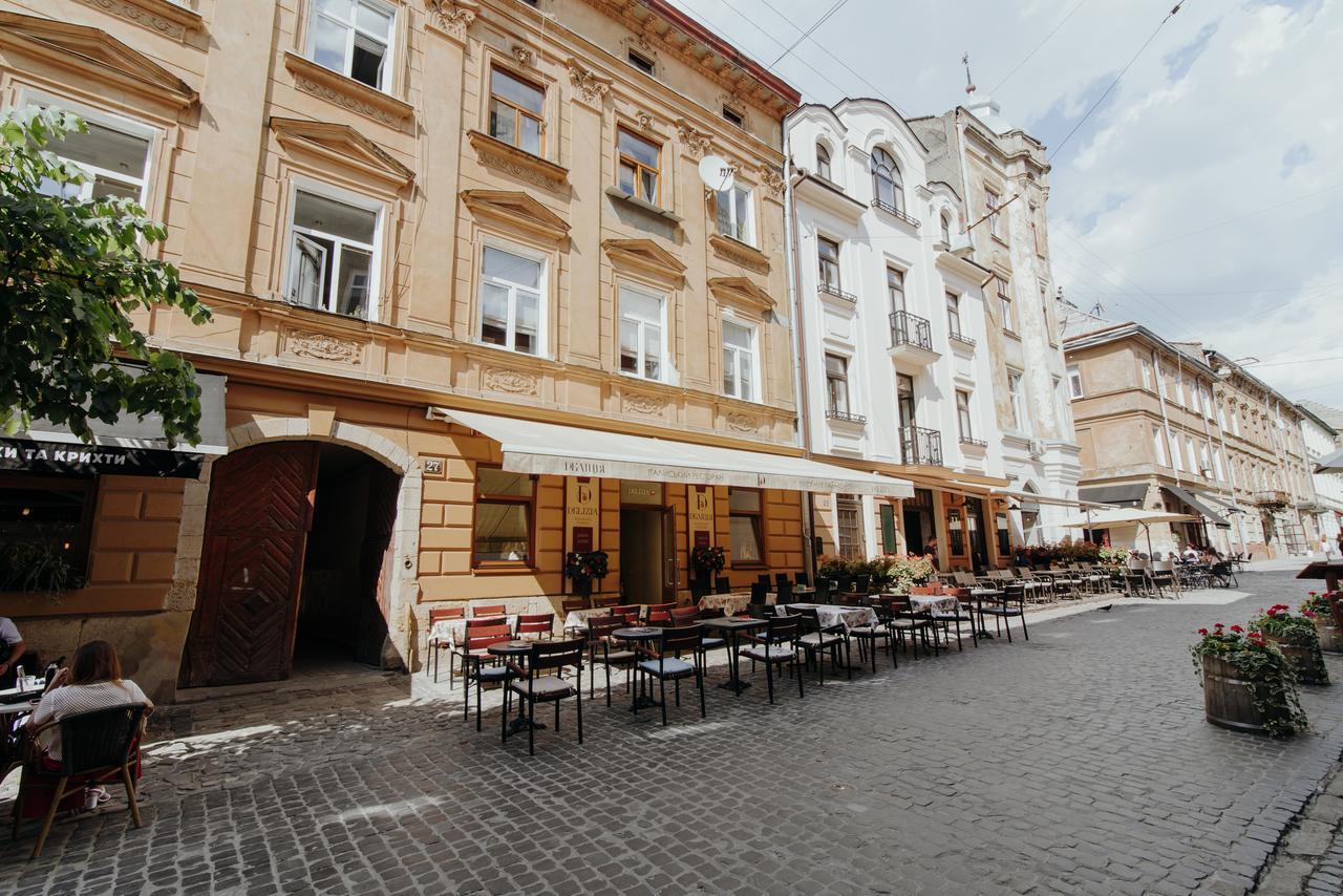 Apartment On Lesi Ukrainky Lviv Exteriör bild